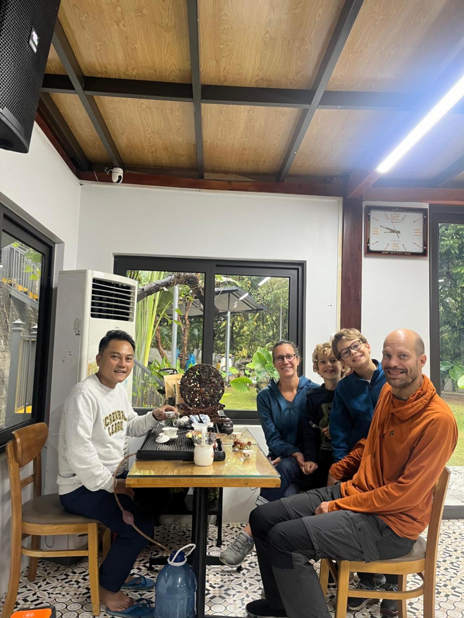 Lake House Ha Giang Buitenkant foto